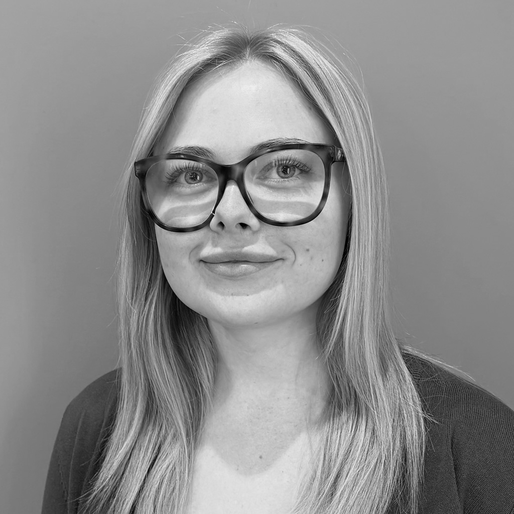 Ellie Giles